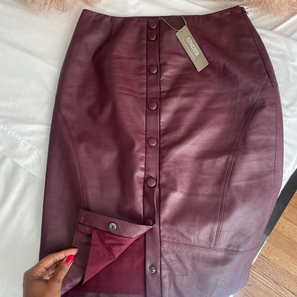 Faux Leather Maroon Pencil Skirt Botton Front - Picture 4 of 7